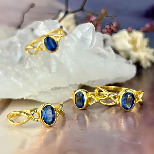 Kyanite Cross Wave Gold Ring