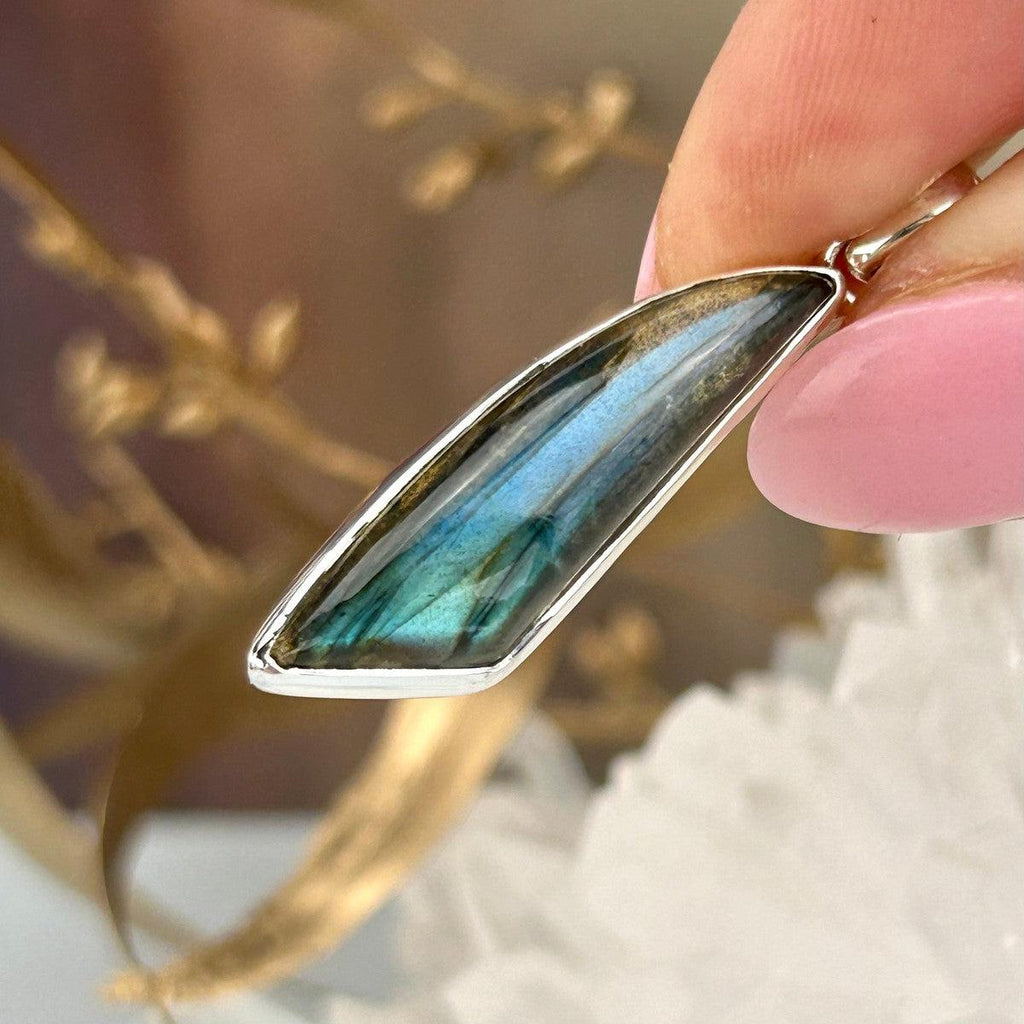 Unique Labradorite Pendant