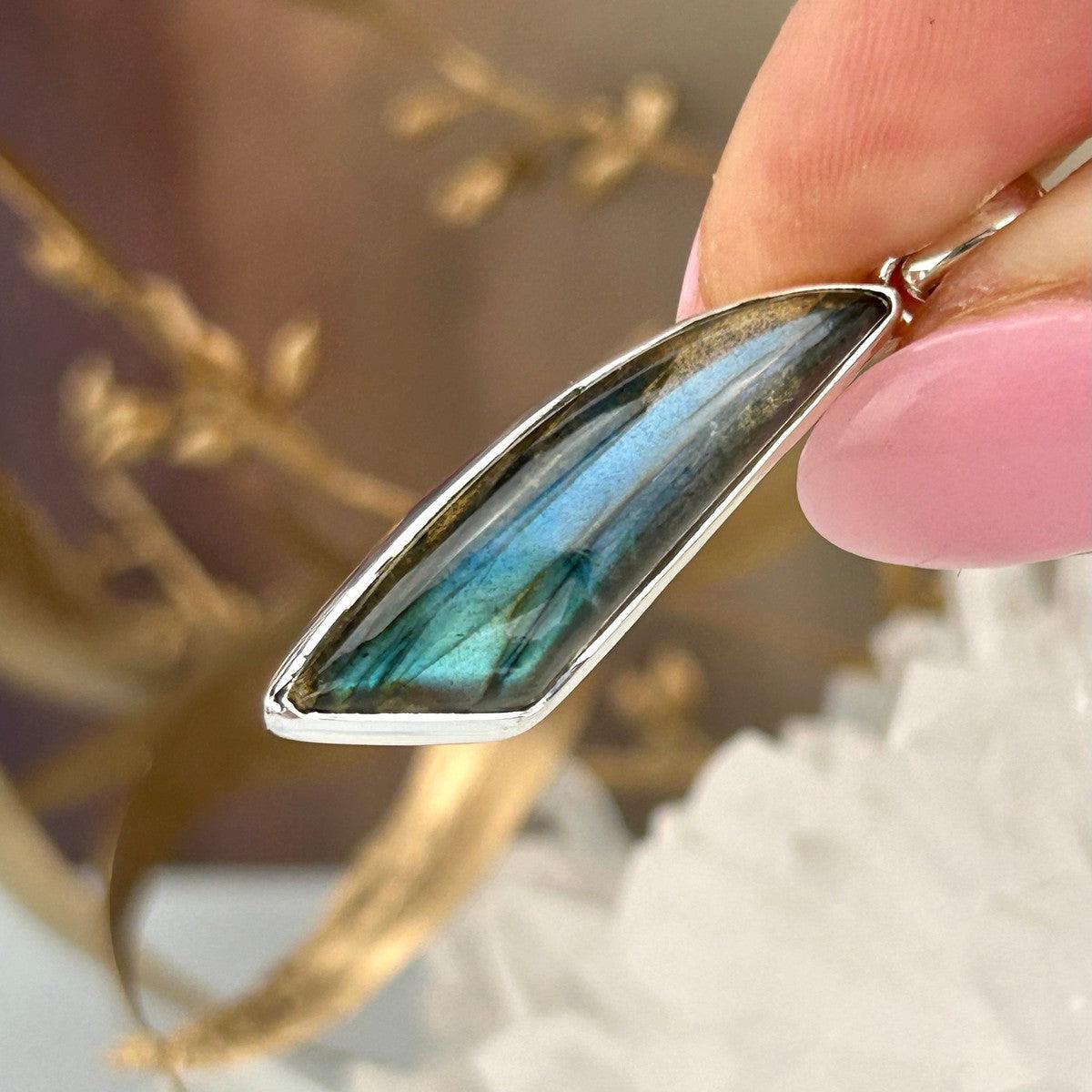 Unique Labradorite Pendant