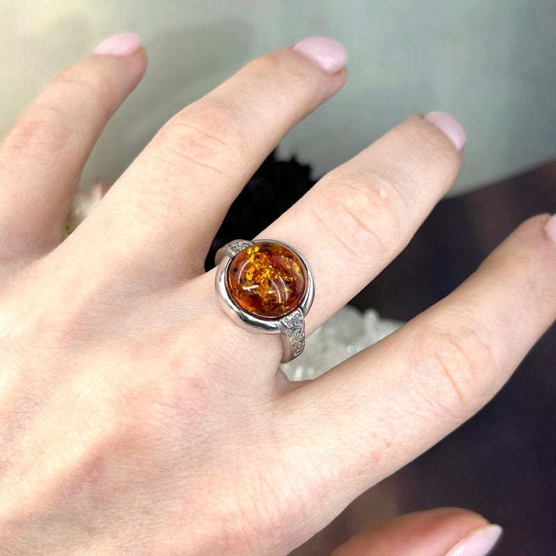 Baltic Cognac Amber Round Etched Ring