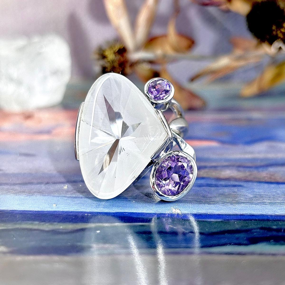 Contemporary Design Gemstone Ring