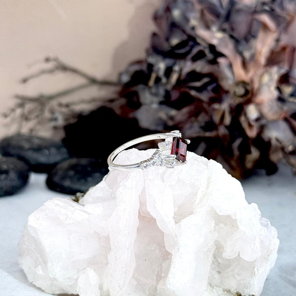 Diamond Cut Garnet Ring