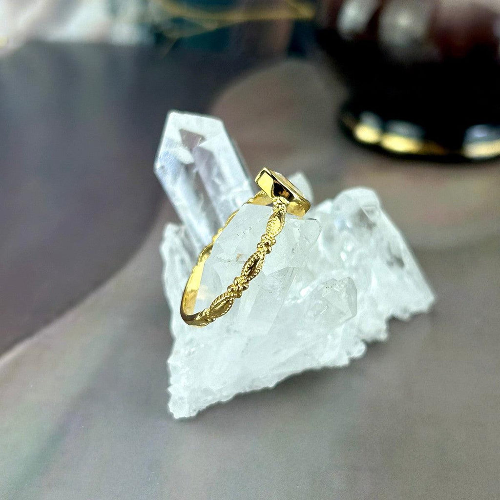 Antique Design Moonstone Ring