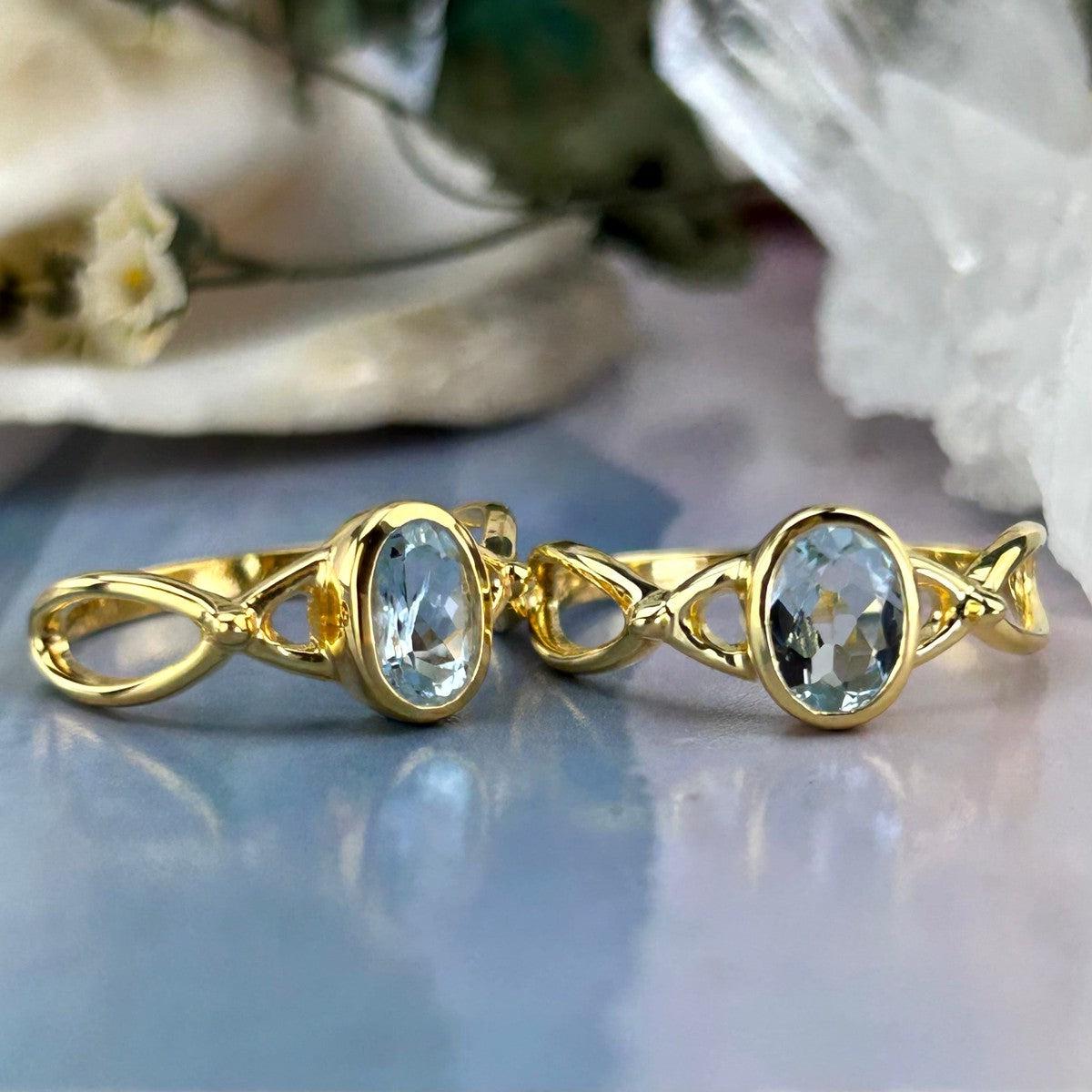 Aquamarine Cross Wave Gold Ring