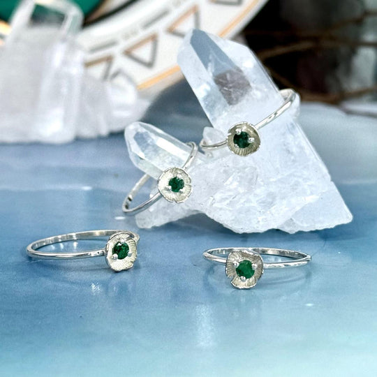 Emerald Silver Flower Ring