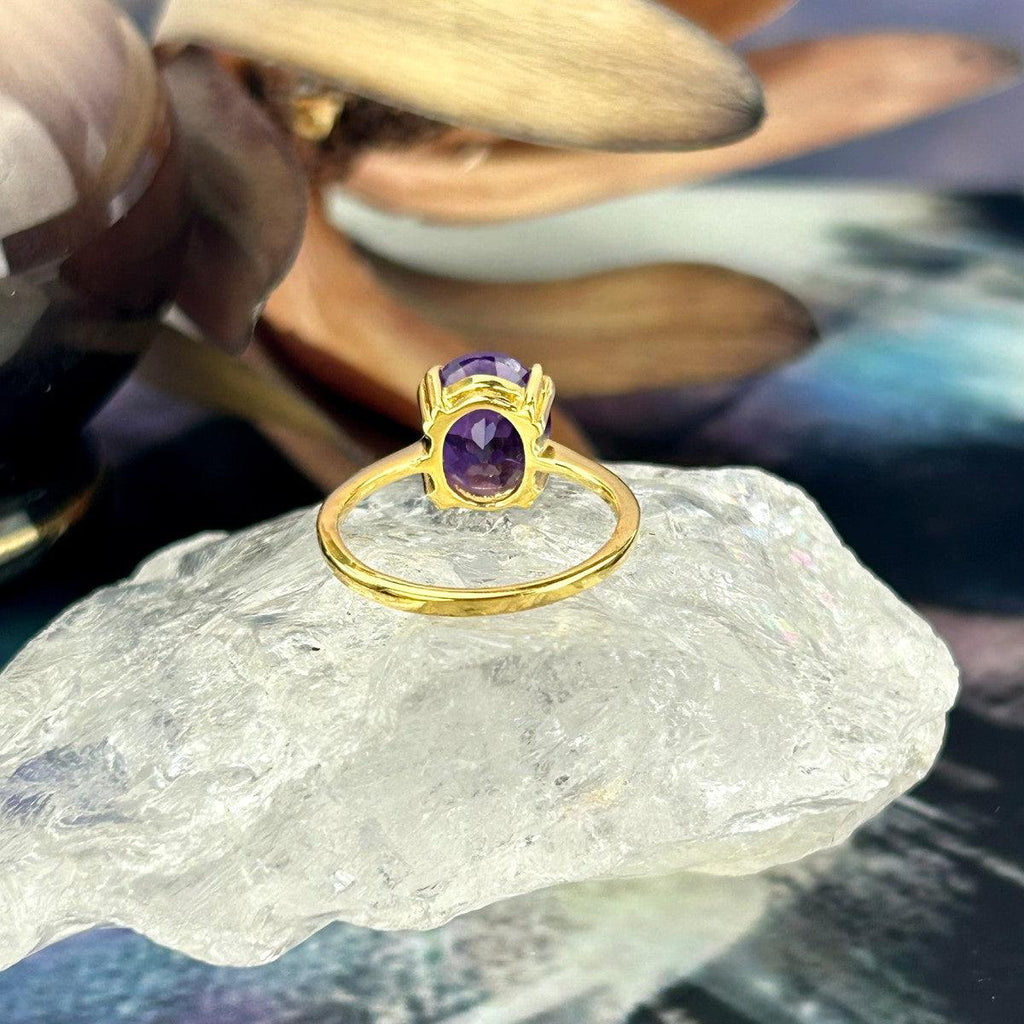 Classic Amethyst Gold Ring