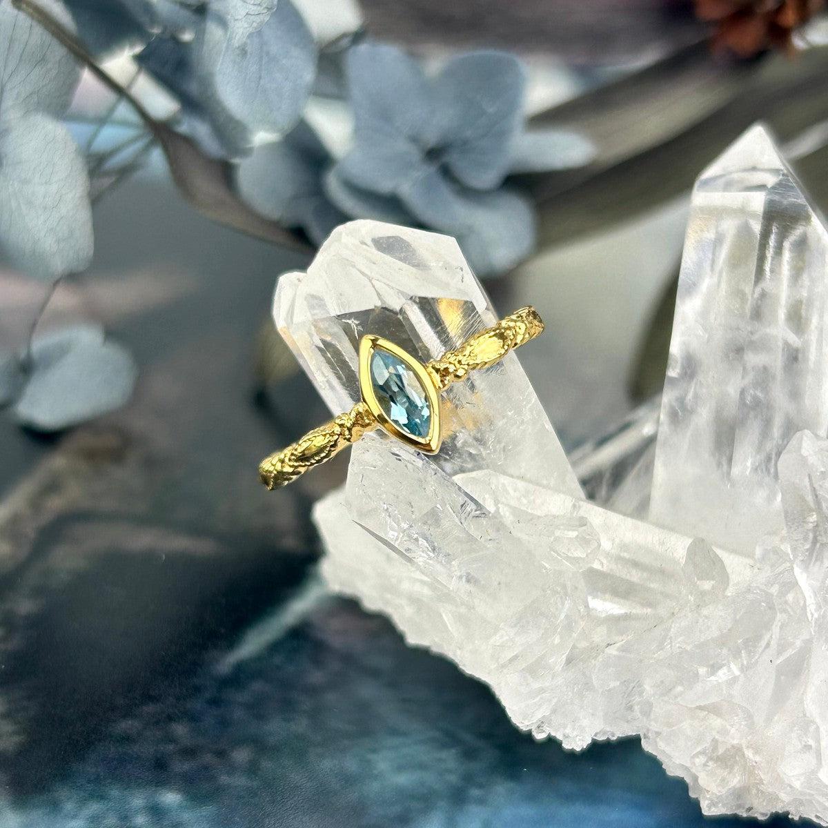 Antique Design Gold Gemstone Ring