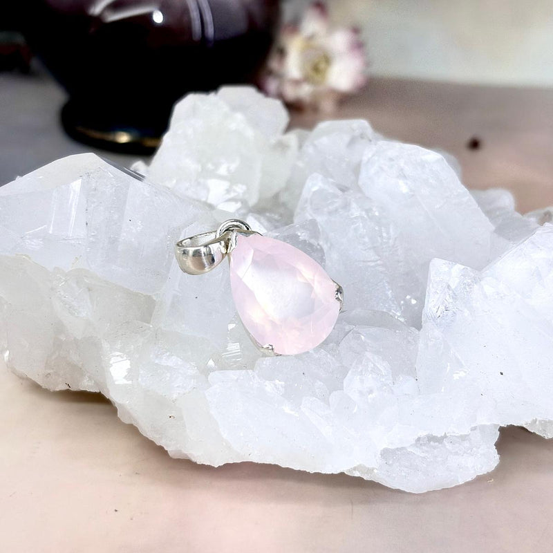 Teardrop Cut Rose Quartz Pendant