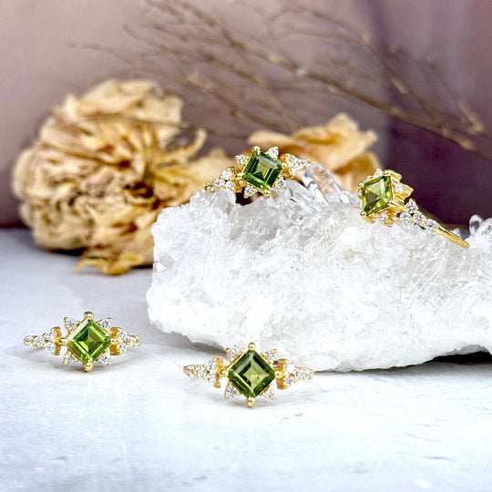 Peridot & Cubic Zirconia Diamond Cut Gold Ring