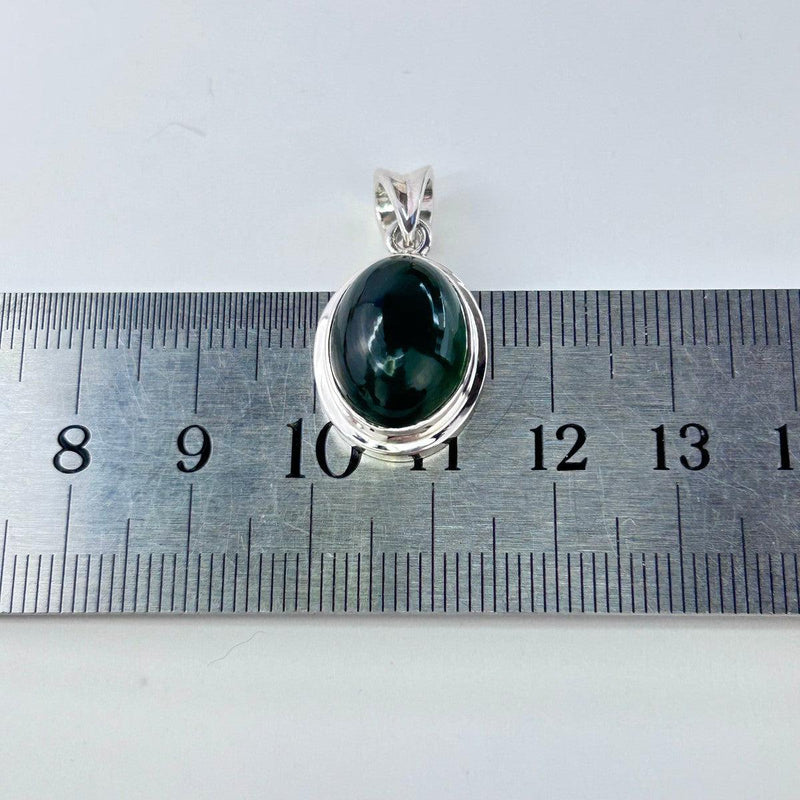 Green Serpentine Oval Pendant