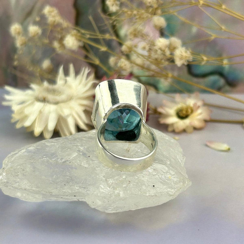 Large Gemstone Feature Ring