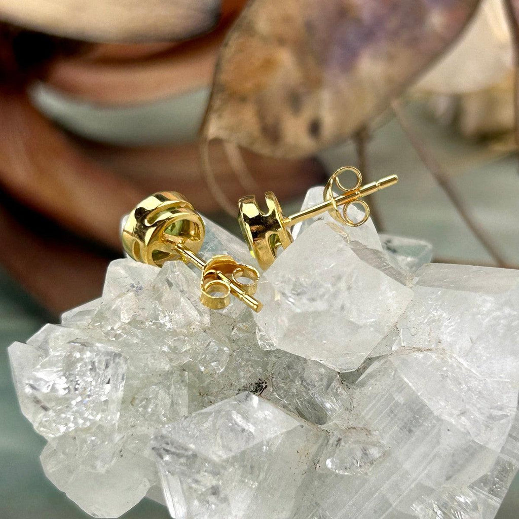 Peridot Classic Gold Studs