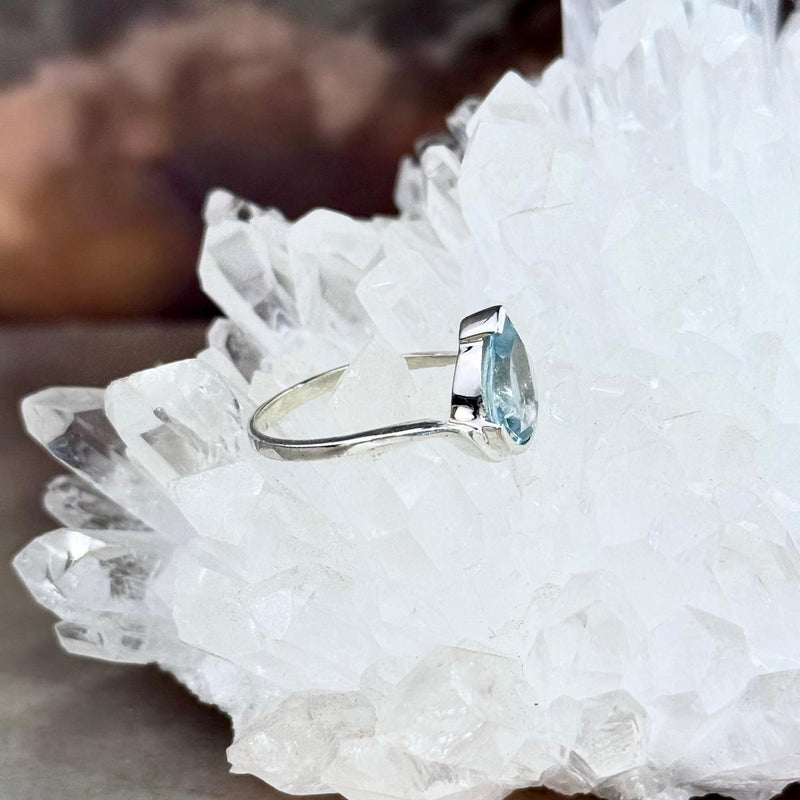 Assorted Gemstone Teardrop Cut Wave Ring
