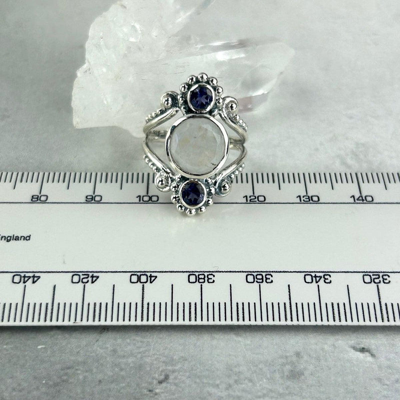 Ethnic Design Gemstone Ring