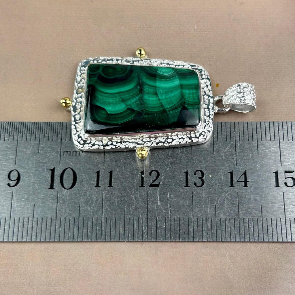 Detailed Setting Malachite Pendant