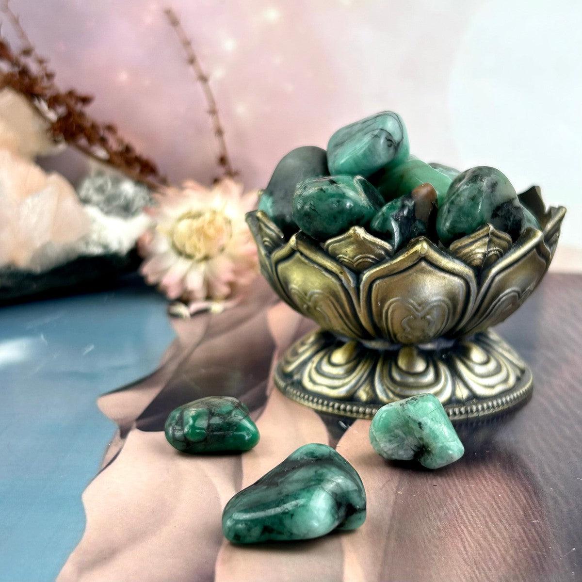 Emerald Pocket Stone