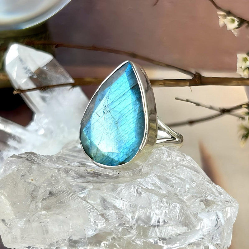 Large Labradorite Teardrop Ring