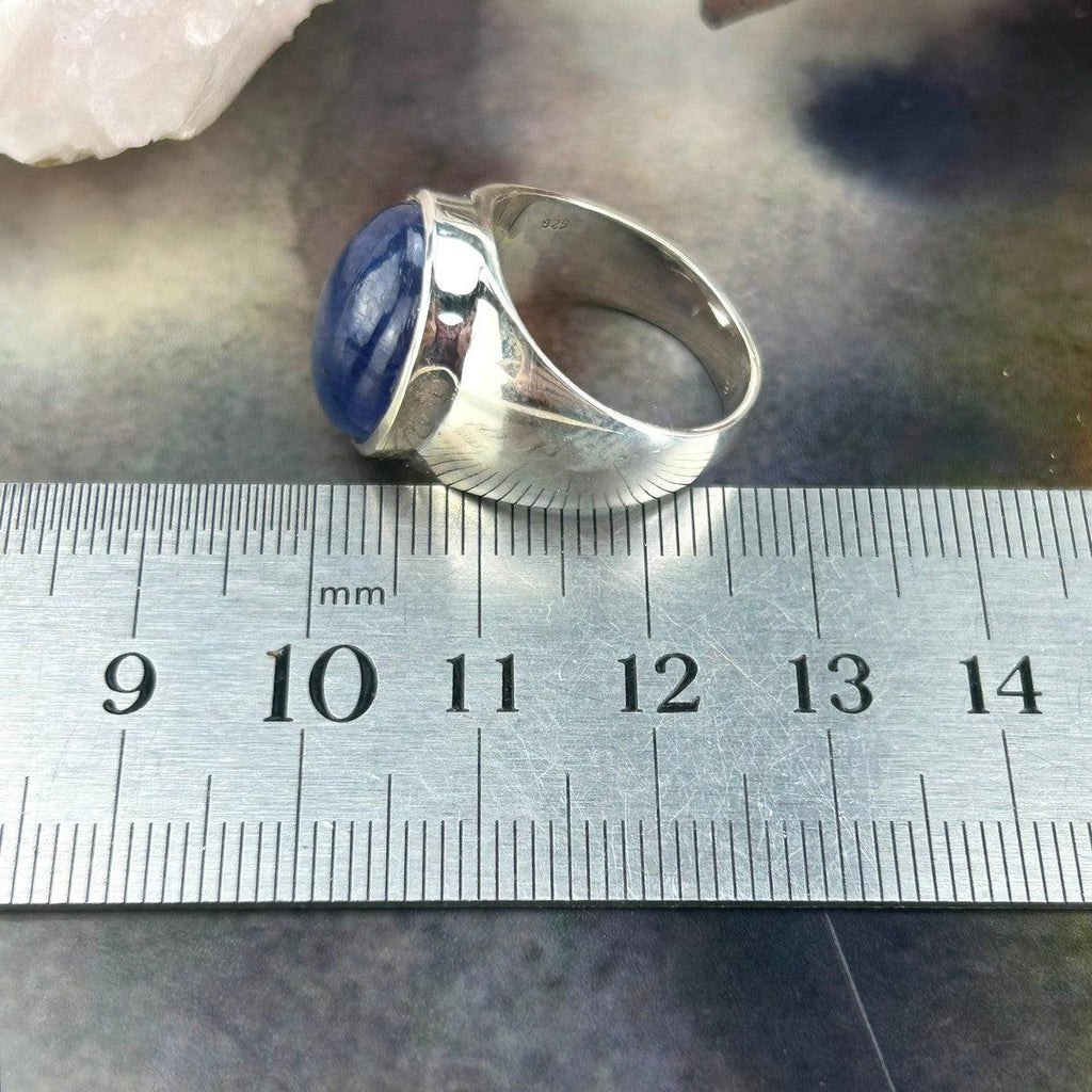 Women's Oval Tanzanite Ring