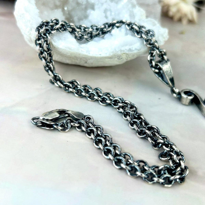 Chain With Gemstone Pendant