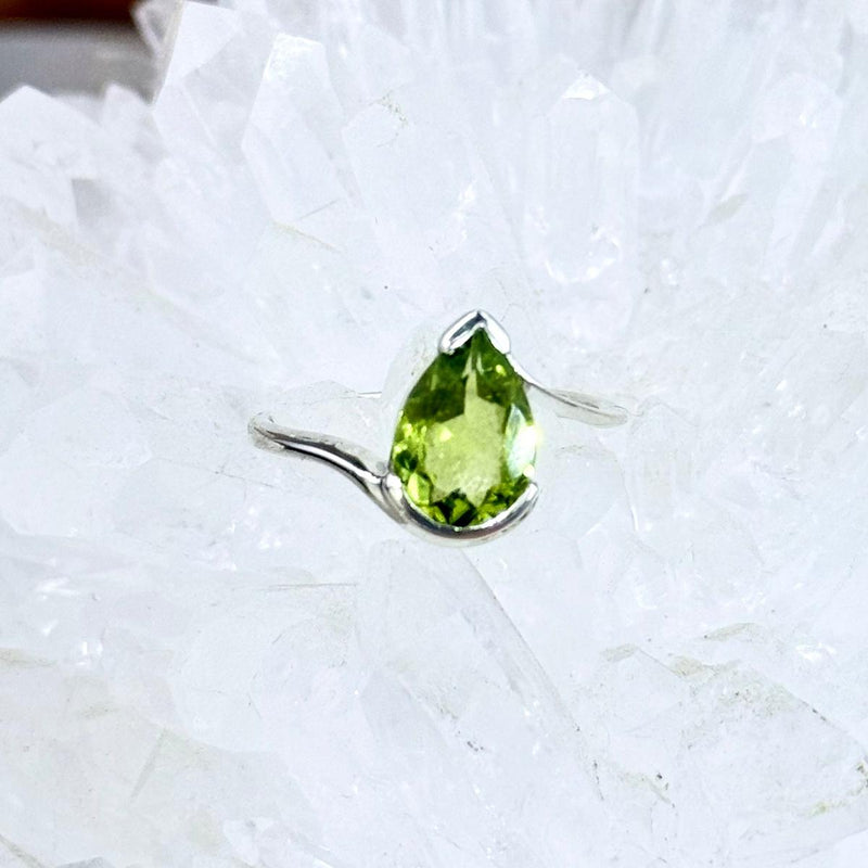Assorted Gemstone Teardrop Cut Wave Ring