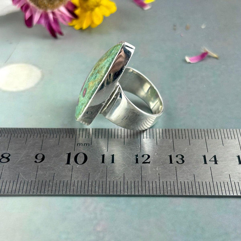 Quirky Crystal Ring