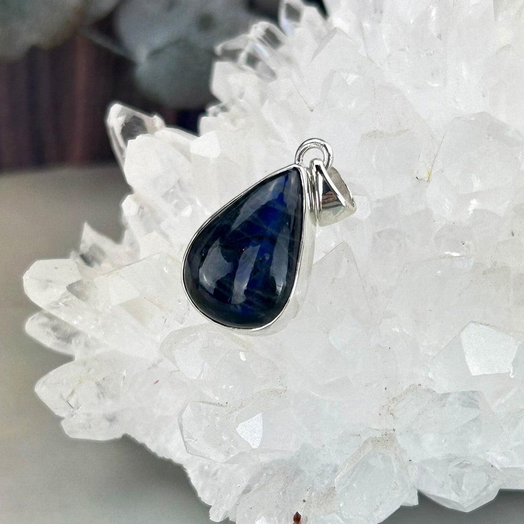 Small Labradorite Pendant