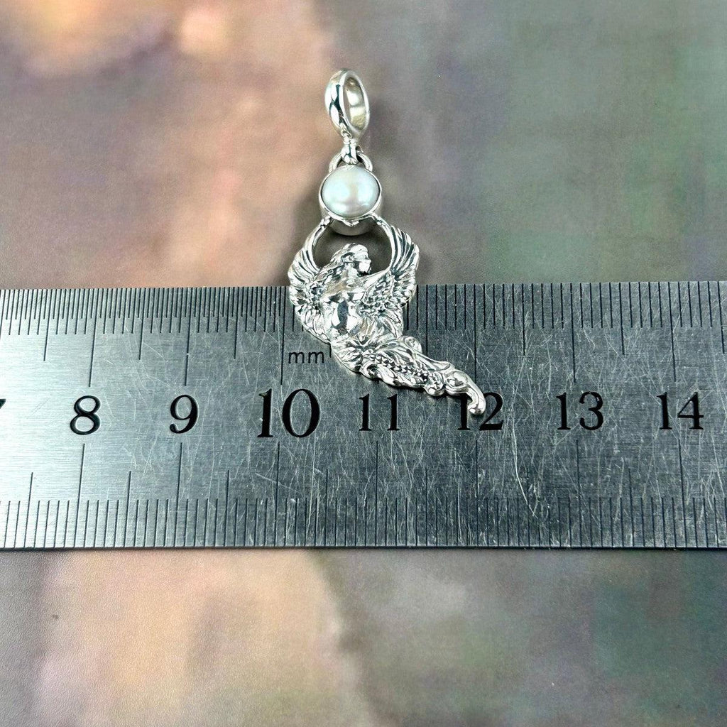 Siren Pearl Pendant