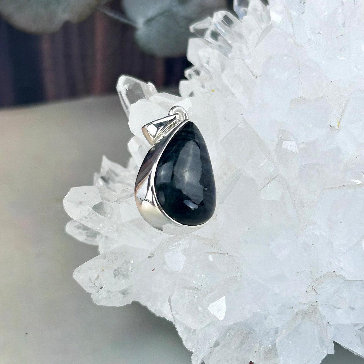 Vibrant Flash Crystal Pendant