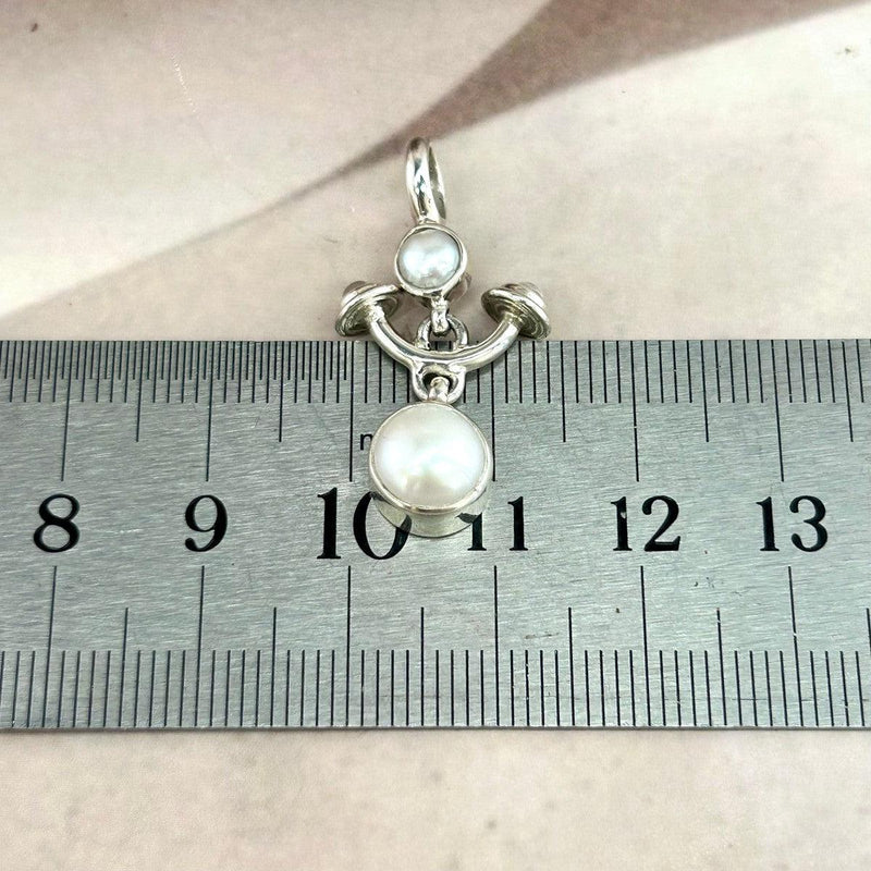 Unique Pearl Pendant