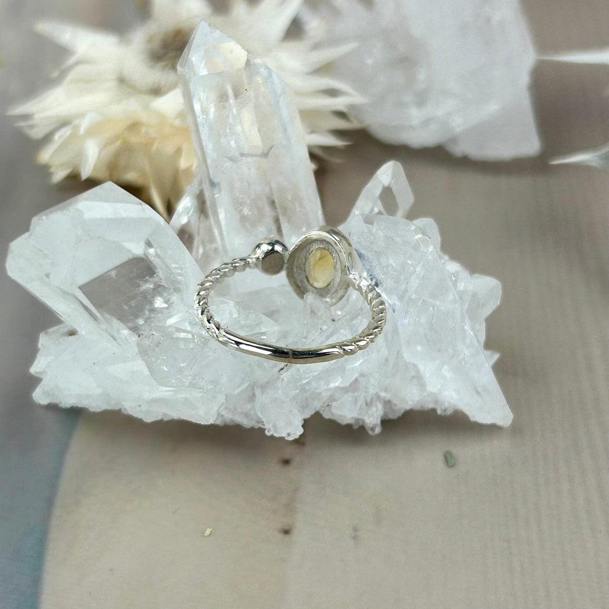 Twisted Band Gemstone Ring