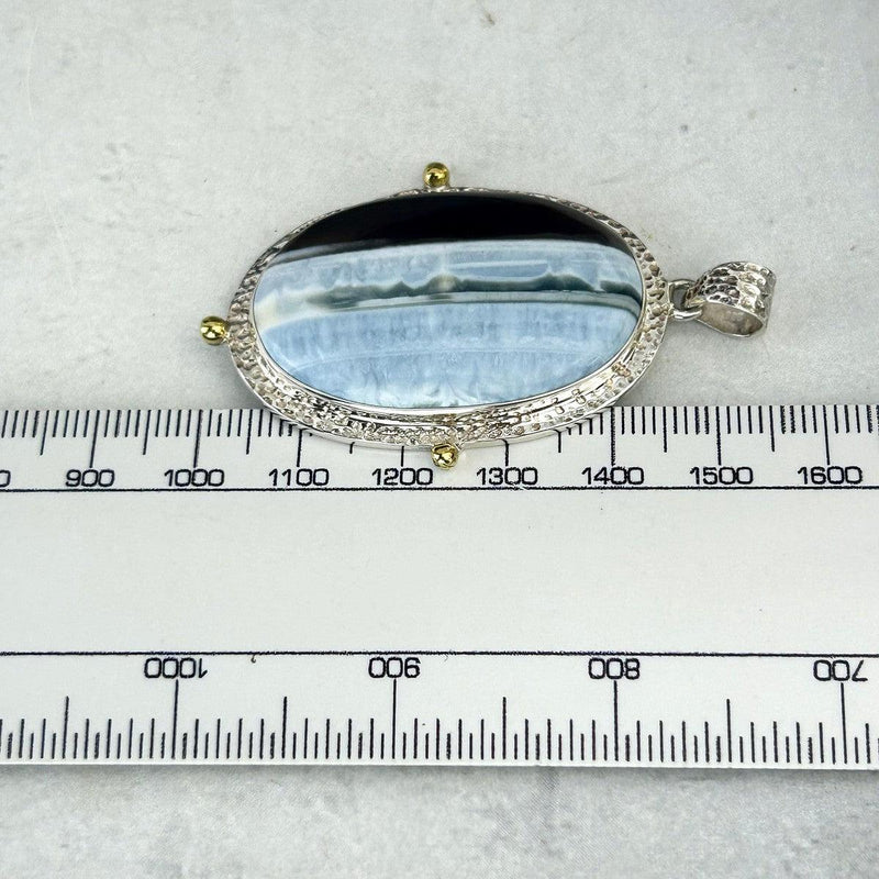 Women's Rare Crystal Pendant