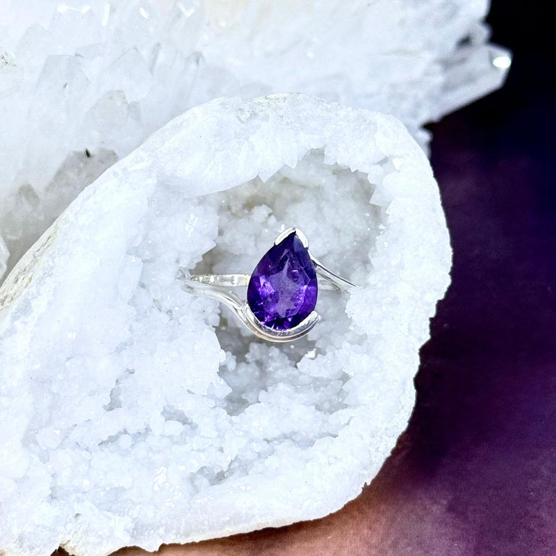 Assorted Gemstone Teardrop Cut Wave Ring