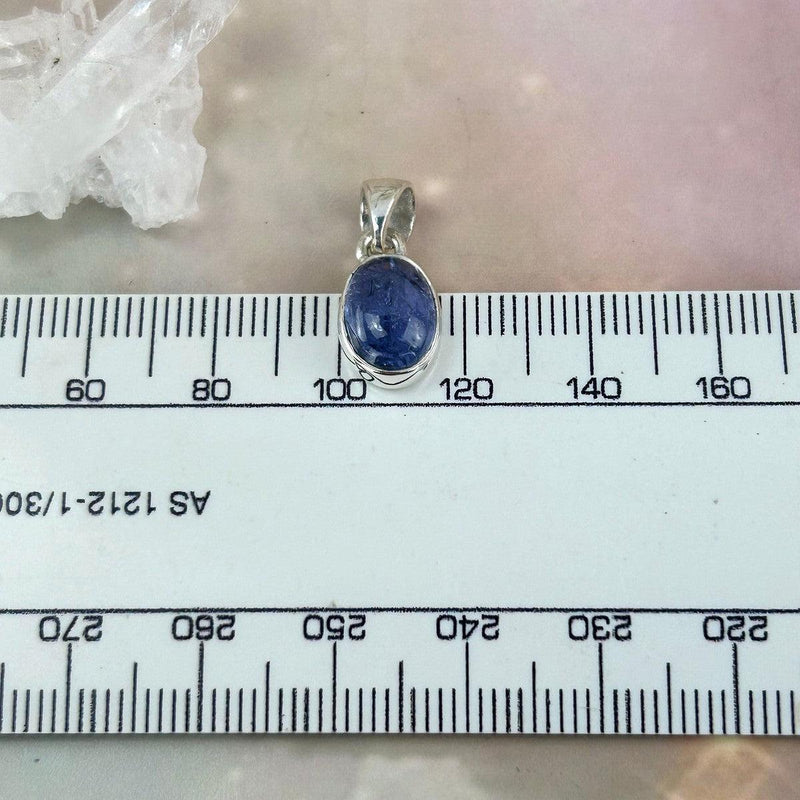 Oval Tanzanite Pendant