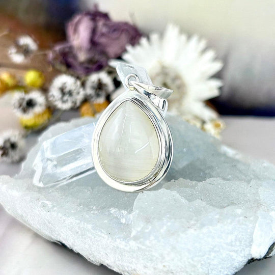 Cat’s Eye Moonstone Teardrop Pendant