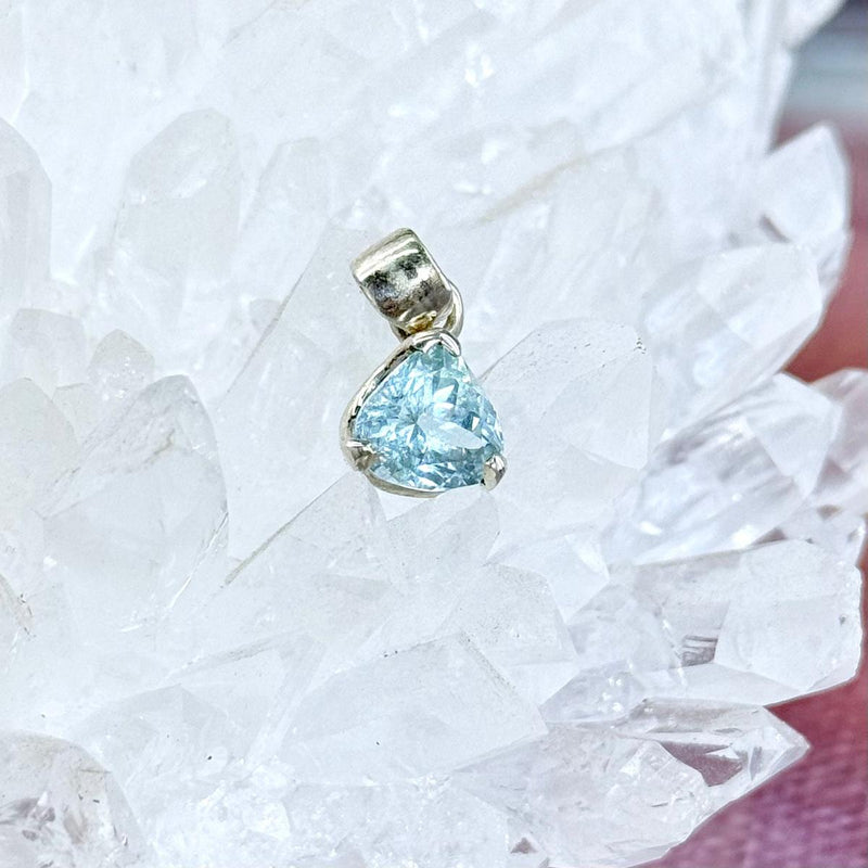 Pear Cut Aquamarine Pendant
