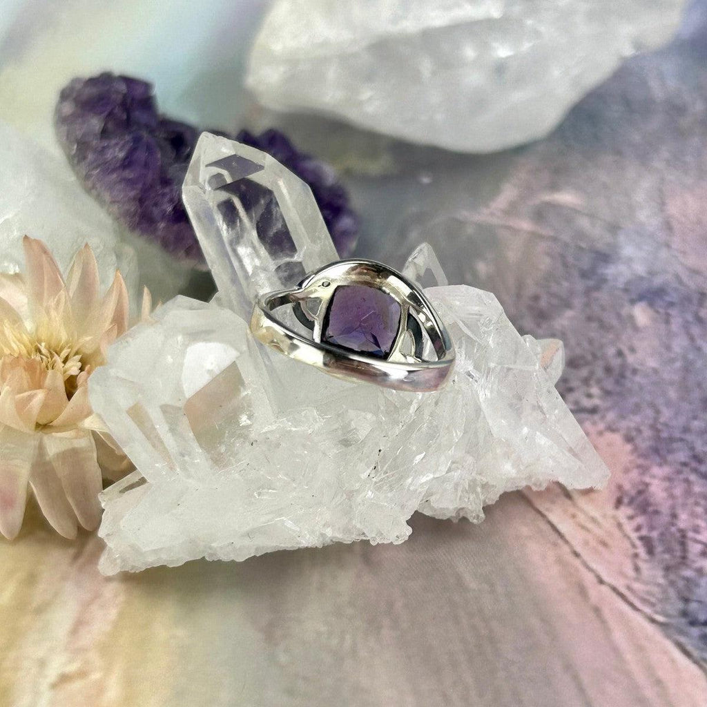Elegant Amethyst Ring