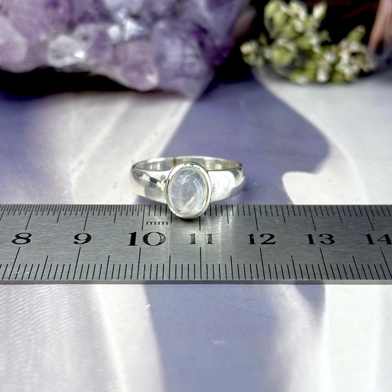 Size 9 Moonstone Ring