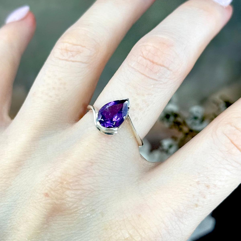 Assorted Gemstone Teardrop Cut Wave Ring