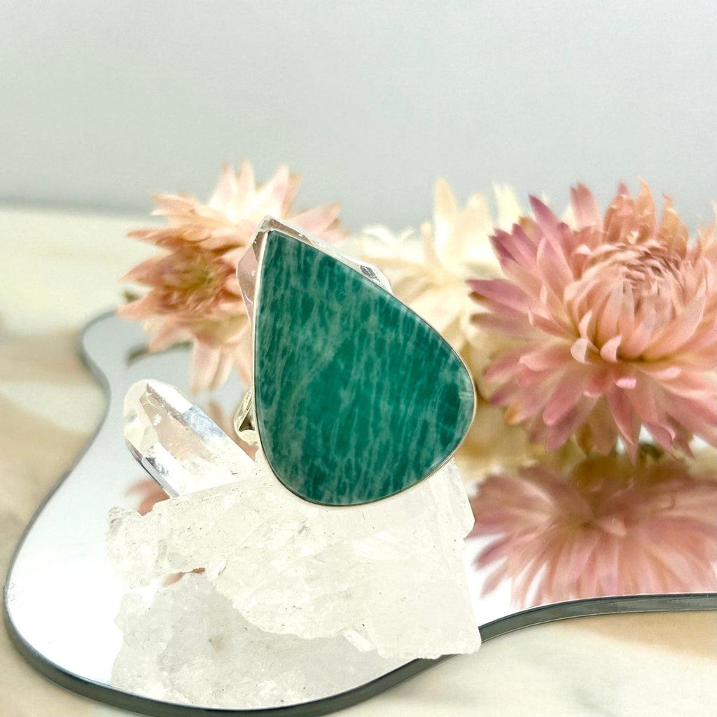 Green Stone Teardrop Ring