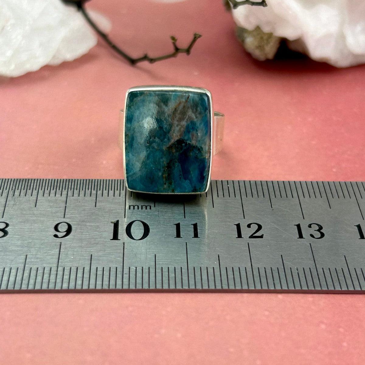 Apatite Contemporary Ring