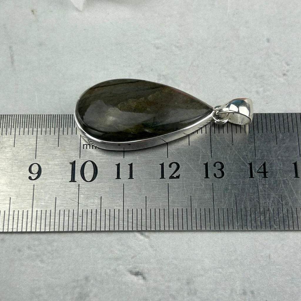 Healing Crystal Pendant