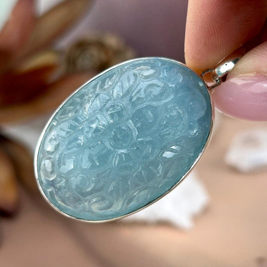Aquamarine Flower Etched Oval Pendant
