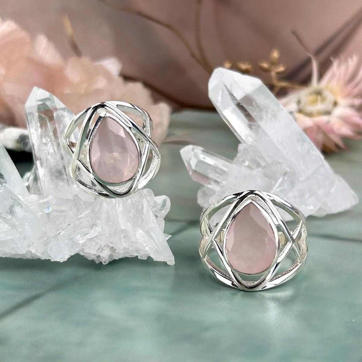 Lattice Band Rose Quartz Ring