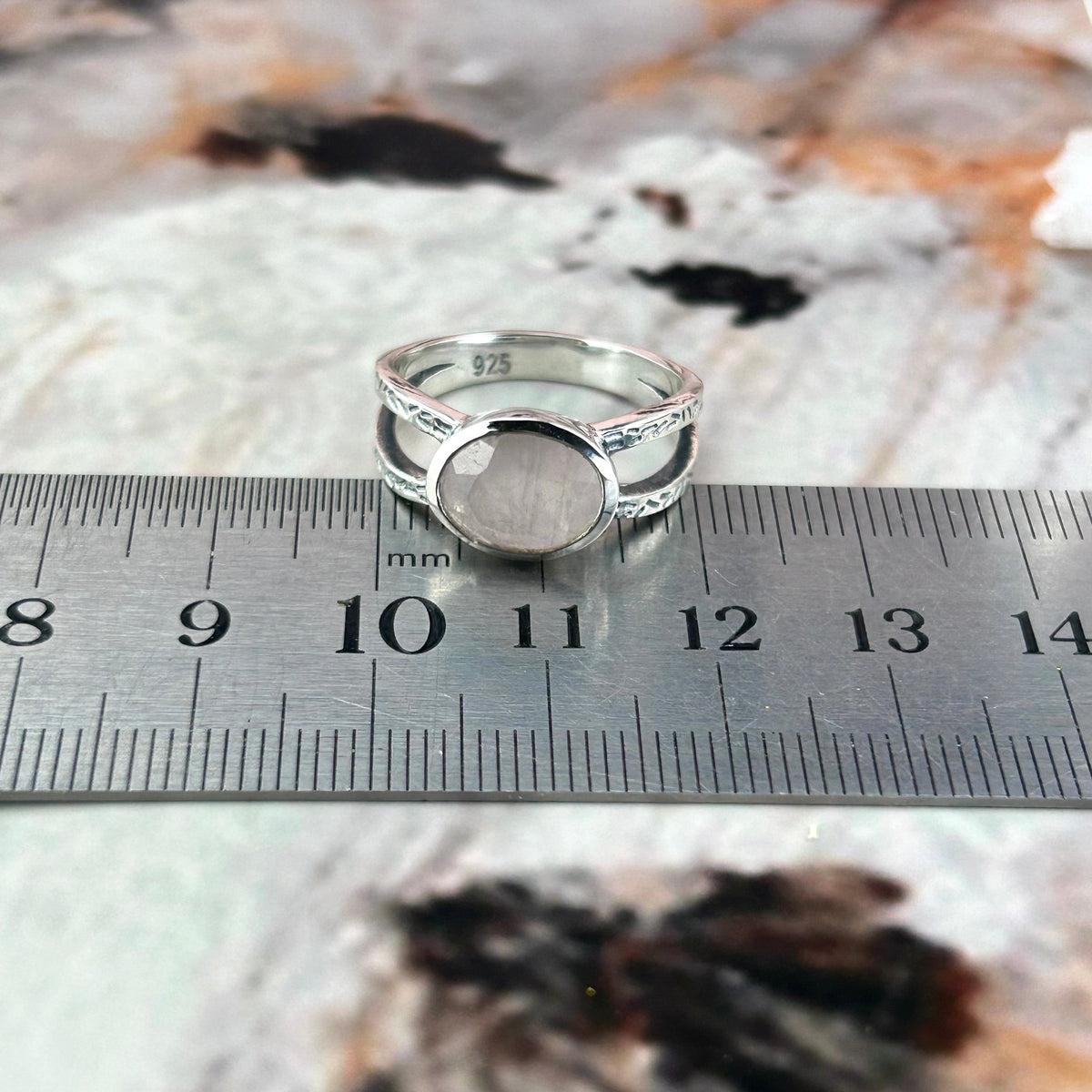Rose Quartz Oval Ring