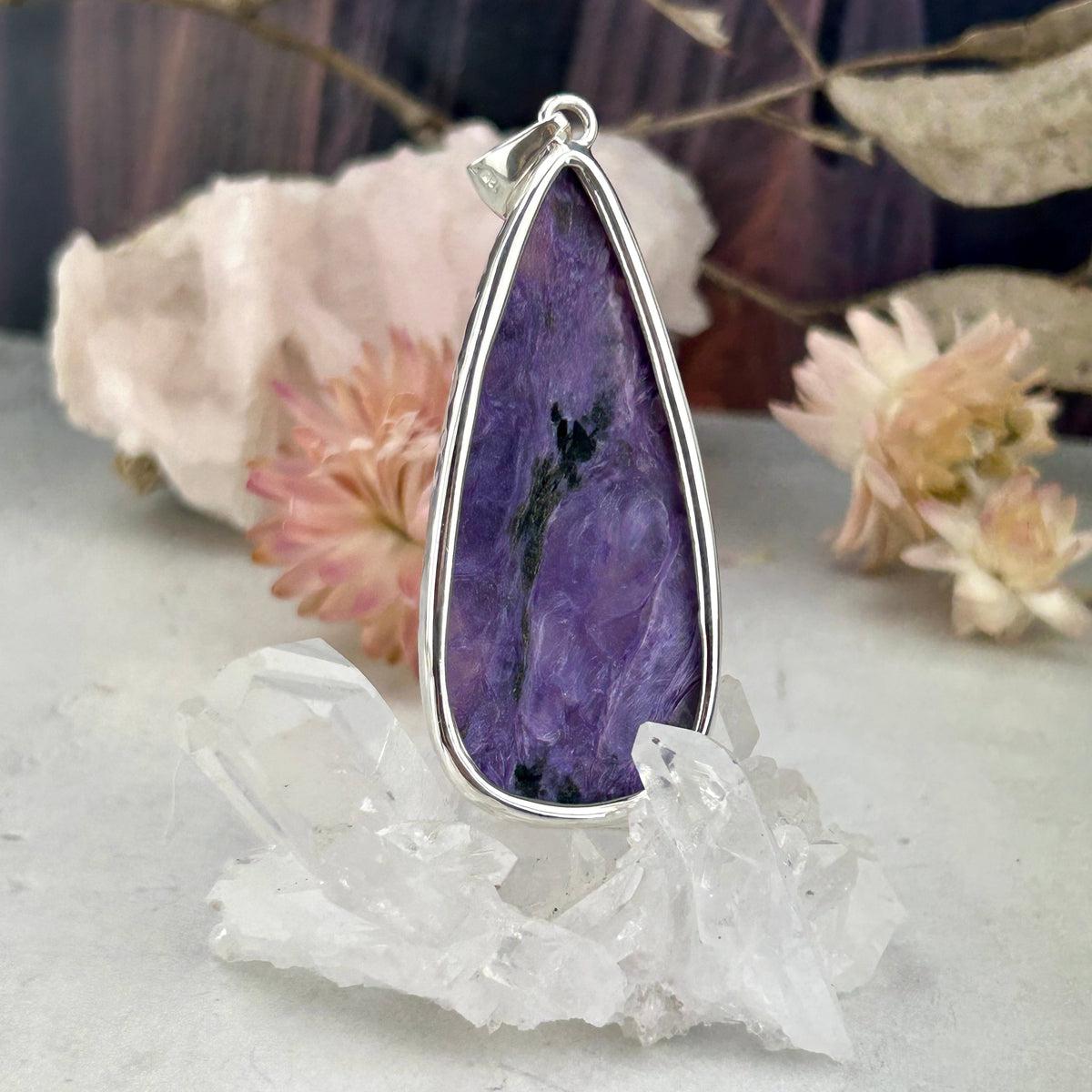 Crystal With Swirl Pattern