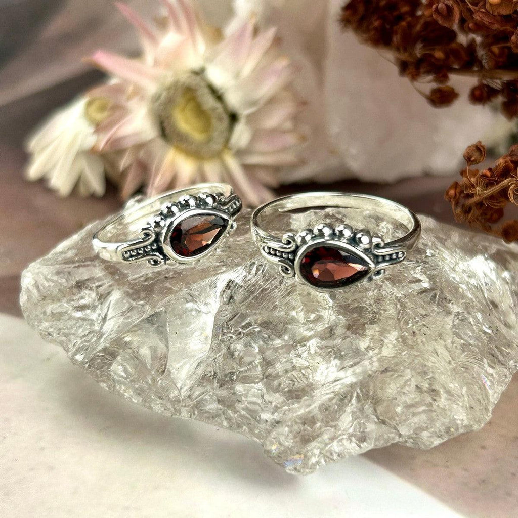 Indian Design Garnet Ring