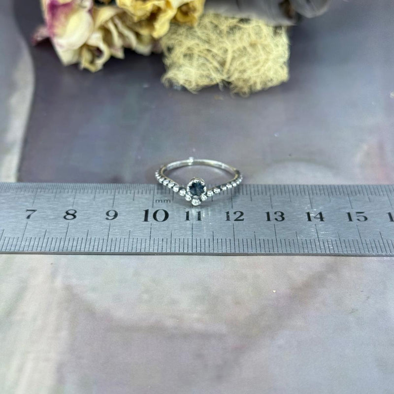Sapphire Brilliant Cut V Ring