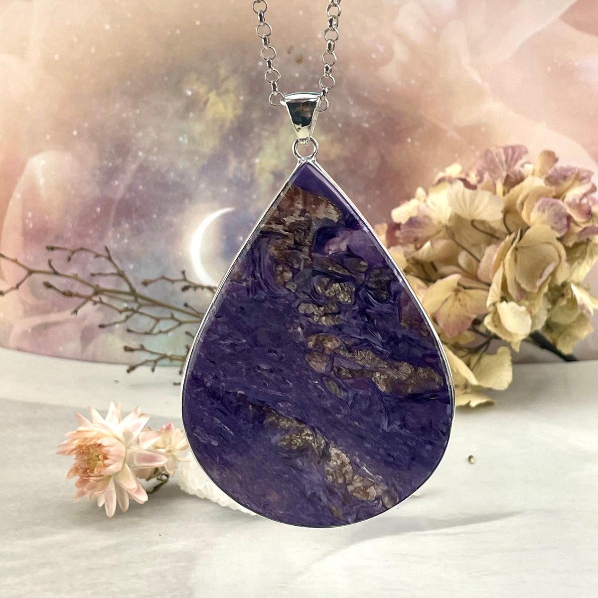 Pear Shaped Feature Pendant