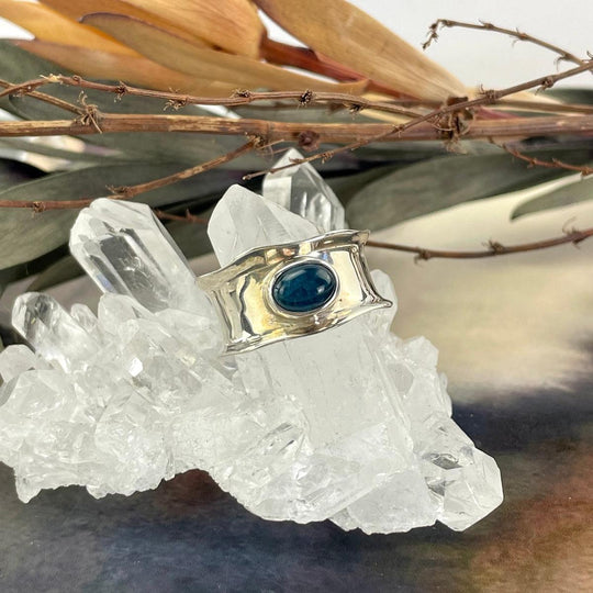Blue Apatite Oval Wave Band Ring