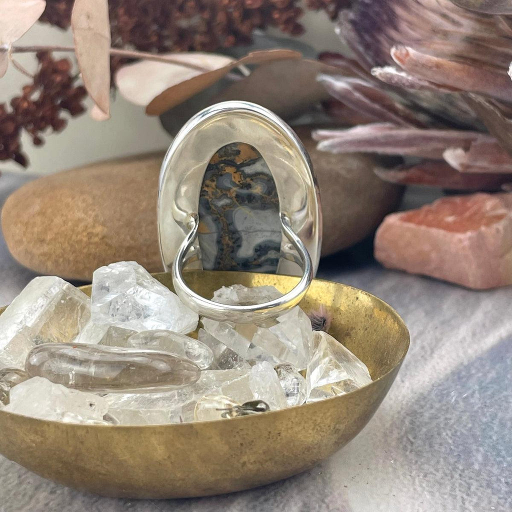 Unique Patterned Crystal Ring